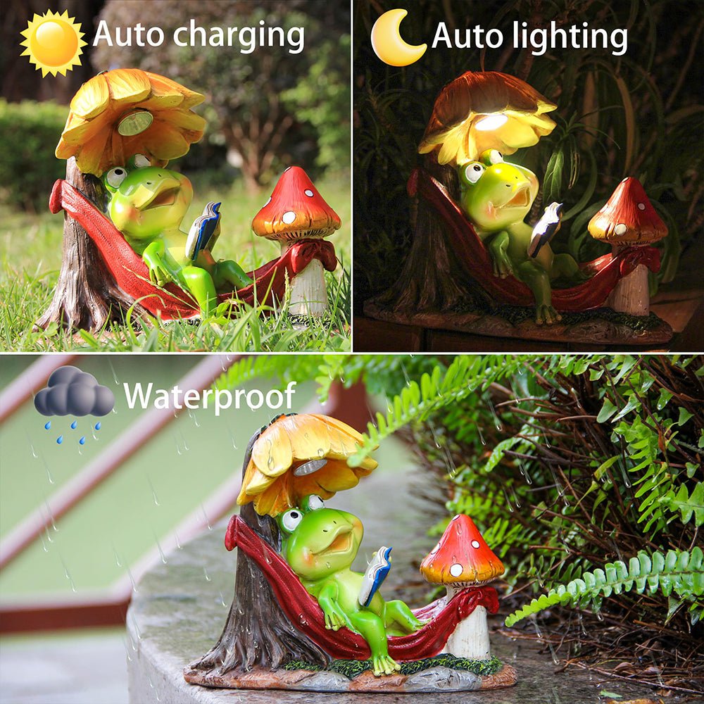 Solar Frog Statue with LED Light Resin Outdoor Garden Decor